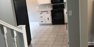 Single Family Home - River Views - Updated Finishes! Gallery 1