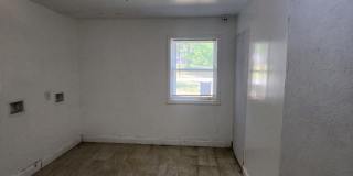 Creekside Apartments Gallery 1