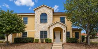 FURNISHED AND EQUIPPED LUXURY TOWNHOME | GATED | SWIMMING POOL | GREAT LOCATION NEAR MEDICAL & USAA | BATHROOM IN EVERY BEDROOM PLUS HALF BATH FURNISHED AND EQUIPPED LUXURY TOWNHOME | GATED | SWIMMING POOL | GREAT LOCATION NEAR MEDICAL & USAA | BATHROOM IN EVERY BEDROOM PLUS HALF BATH Gallery 1
