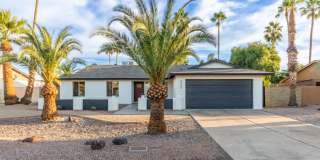 Beautiful 3 bedroom / 2 bath in Scottsdale! Beautiful 3 bedroom / 2 bath in Scottsdale! Gallery 1