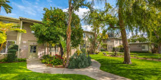 5700 Hazeltine Ave. Gallery 29