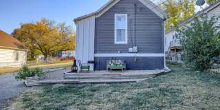 Charming 2 Bedroom Just Minutes from the Old Market!! Gallery 21