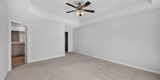 Living in Laurel Park Gallery 8