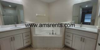 Spacious 3-bedroom 2 baths in Poinciana Gallery 27