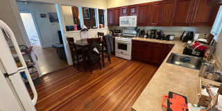 Huge 4 bed near the Red Line in Quincy. Gallery 1