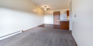 Oakland Pointe Gallery 18