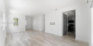 379 NE 31st Ave Gallery 4