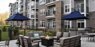 Oaks of Shorewood Apartments - 55+ Active Adult Apartment Homes Gallery 26