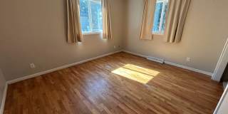3 Bed, 1.5 Bath with Spacious Backyard! Gallery 9