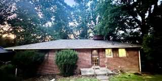 690 Gordon Drive Gallery 1