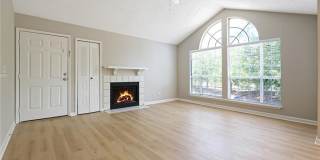 901 Wentworth Court Gallery 2