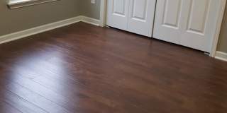 3 bed, 2 bath Home with GARAGE! Gallery 11