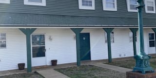 2209 Race Street Gallery 1