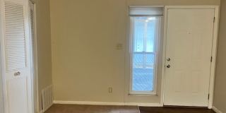 695 Riverview Gallery 16