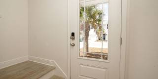 * MOVE IN SPECIAL *Newer Townhome in Destin Gallery 6