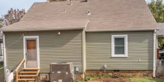 FREE MONTH RENT! Freshly Updated 3 Bedroom House Gallery 17