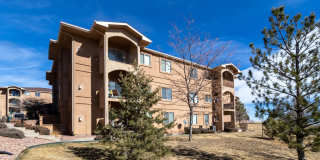 Upper-Level Condo with Mountain Views in Villas at Bear Creek! Gallery 1