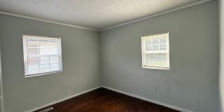 Spacious 3 Bedroom, 1 Bath Home with Basement & Large Backyard Gallery 14