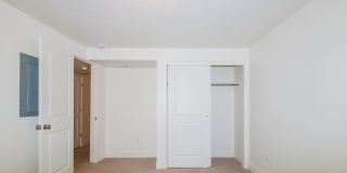 Spacious 3 Bed, 2.5 Bath Pet-Friendly Home with Central Air & Carport Parking! - Available on May 11th! Gallery 13