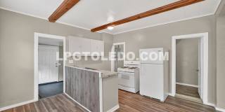 3905 Peru St. Gallery 13