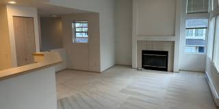 2 Bed, 2 bath Condo w/garage in West Bay at The Lakes in Kent, $2550/mo. Gallery 6