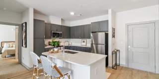 The Belle at the Lamar Gallery 62