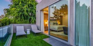 721 N Vista St Gallery 47