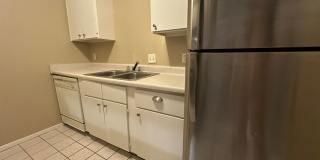 *******SECTION 8 APPROVED PROPERTY********Cute 2 Bed 1.5 Bath Condo In NW Expressway Gallery 11
