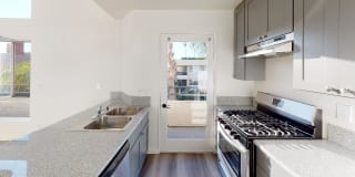 1632 N. Formosa Ave. Gallery 4