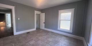 Large Single Family Five Bedroom Home! Large Single Family Five Bedroom Home! Gallery 25