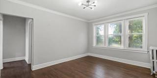 2520 W Belle Plaine Ave Gallery 1