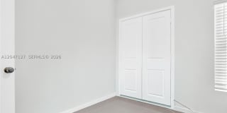117 NE 3rd Ct Gallery 26
