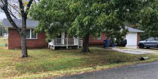 Comfortable 2 BR Bradford Home Gallery 1