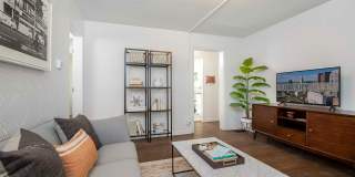 Library Park Apartment Gallery 12