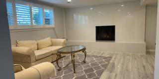 Gorgeous, fully remodeled 5 bed 3 bath centrally located in Great Falls Gallery 18