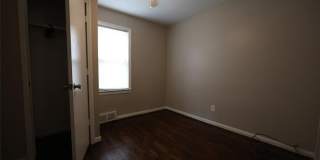 21751 ROSLYN Road Gallery 18