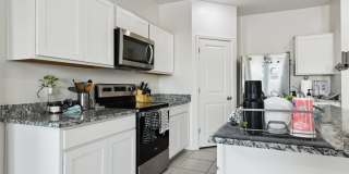 Charming 3BR House in Tolleson Gallery 10