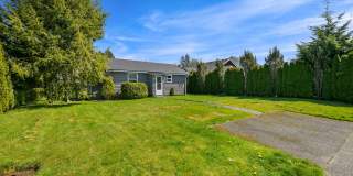 2 Bedroom, 1 Bathroom Available Now! Gallery 1