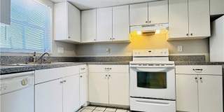 706 SE 13th Court unit: C Gallery 14