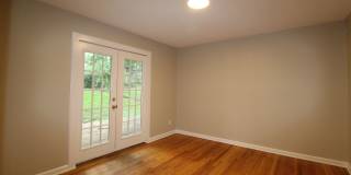 2 Bedroom 1 Bath Home in Roeland Park. 2 Bedroom 1 Bath Home in Roeland Park. Gallery 11