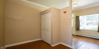 504 W Mountain Gallery 22