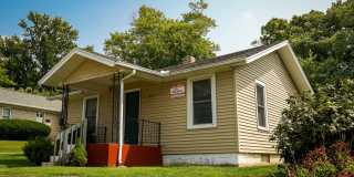 Great 3 Bedroom, 2 Bath - Just Off 17th St! *2027* Gallery 12