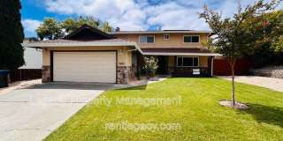 493 Dahlia St Gallery 1