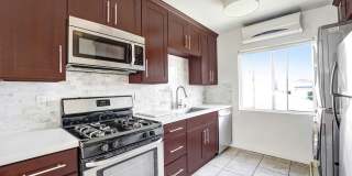 2 bed / 1 bath Apartment in Echo Park is now available - Parking and in-unit laundry! Gallery 3