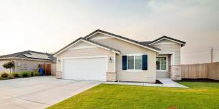 Modern 3 Bed / 2 Bath Home in Bakersfield – Garage + Full Appliance Package Gallery 1