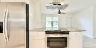 2445 East Burr Oak Court Gallery 11