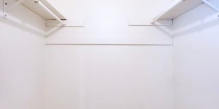 Warwick Gallery 68