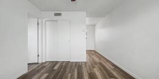 2209 S Granada Drive Gallery 10