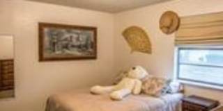 214 E 4th St Gallery 10