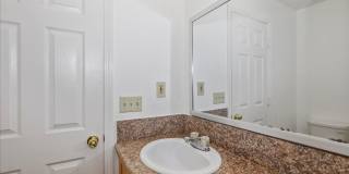 West Oakland 3 Bedroom Flat! Gallery 19